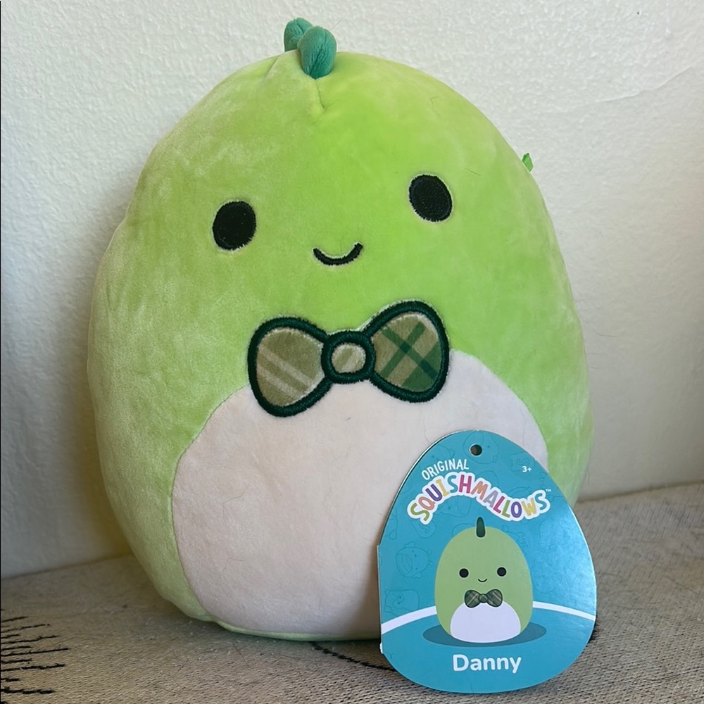NWT Danny w/ Bowtie Squishmallow